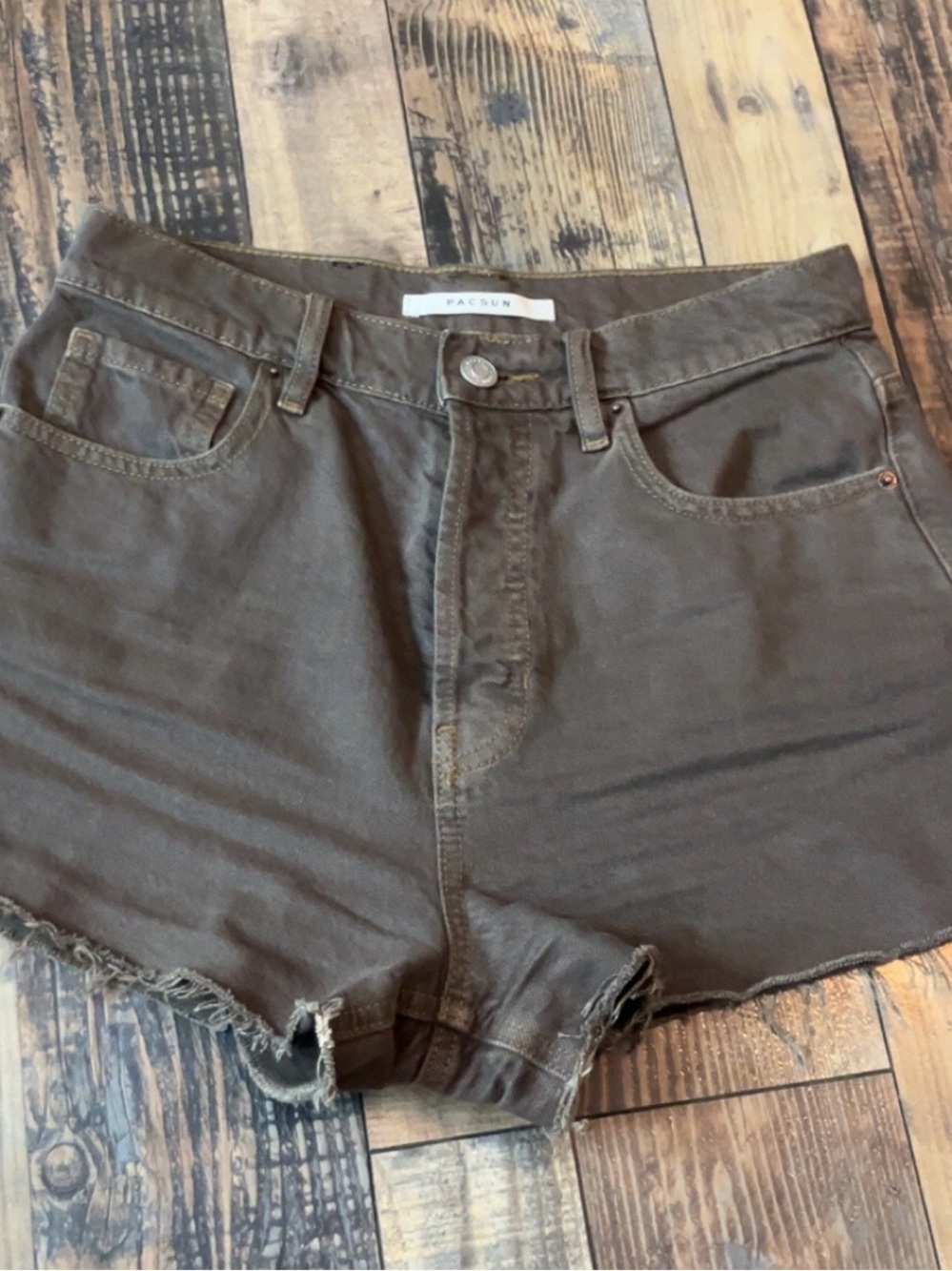 PacSun Vintage High-Rise Shorts in Brown